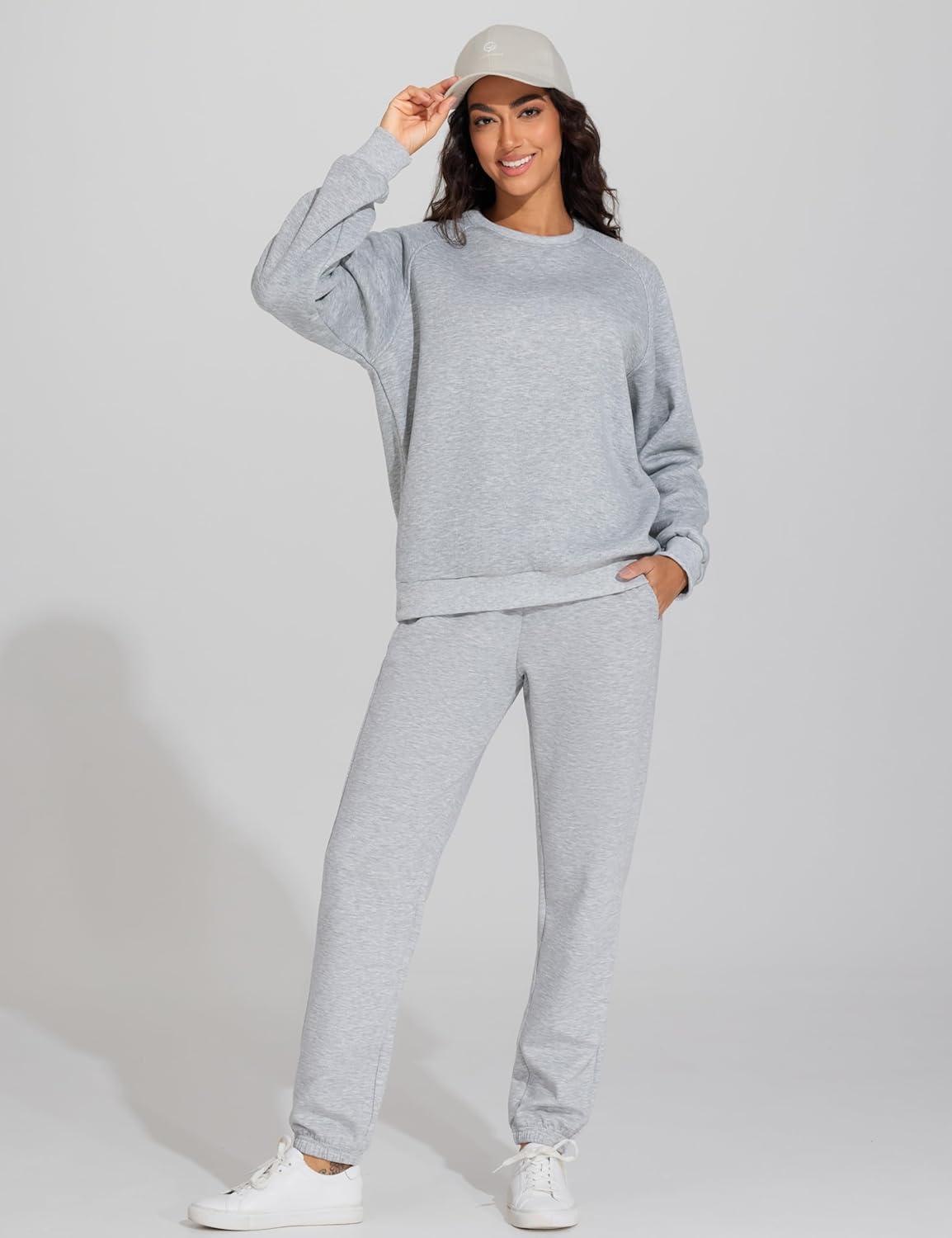 imageTHE GYM PEOPLE Womens Long Sleeves Fleece Sweatshirts Loose Fit Crewneck Workout Casual Pullover TopsHeather Grey