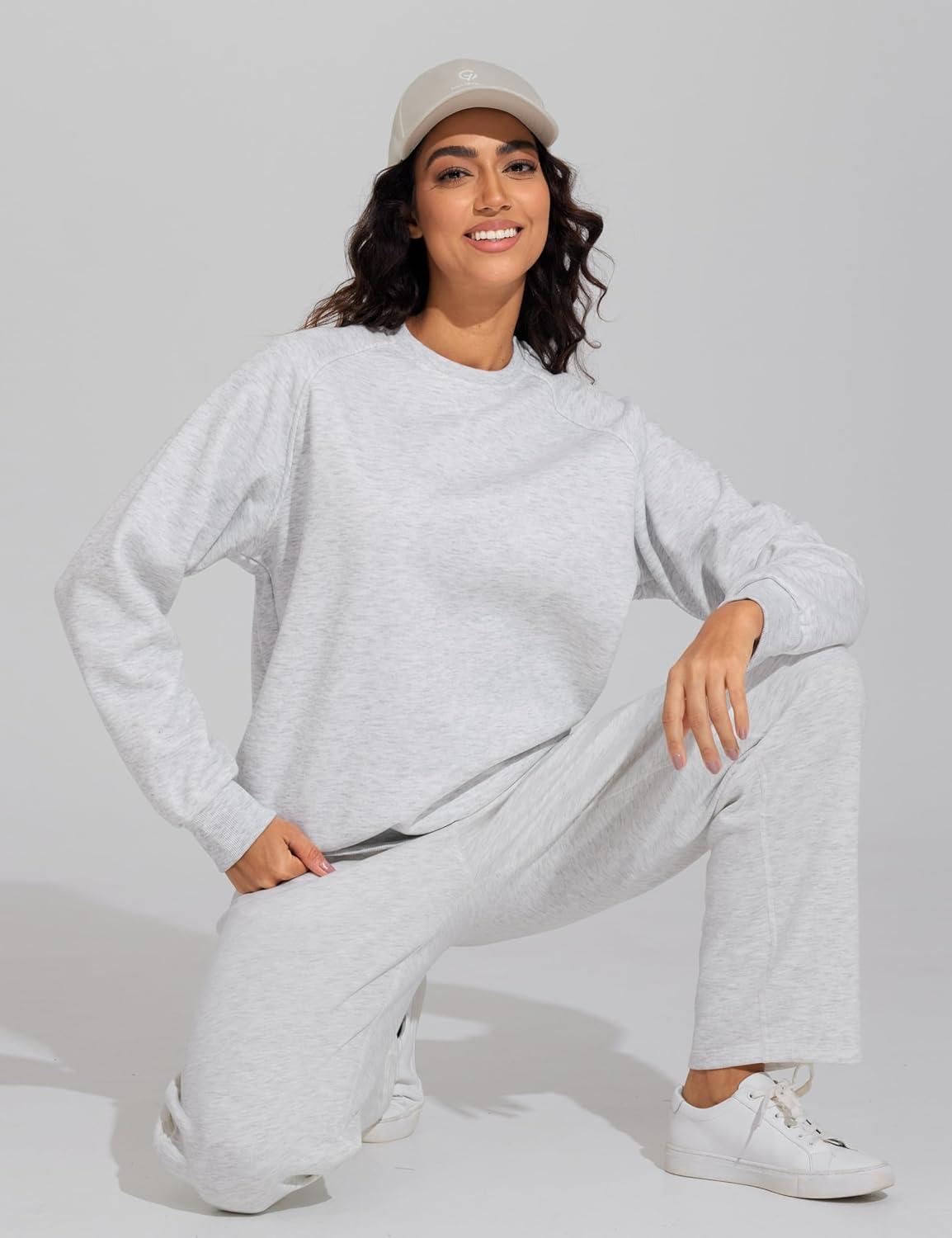 imageTHE GYM PEOPLE Womens Long Sleeves Fleece Sweatshirts Loose Fit Crewneck Workout Casual Pullover TopsHeather White